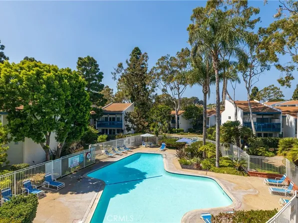 802 Camino Real Unit 105, Redondo Beach, CA 90277