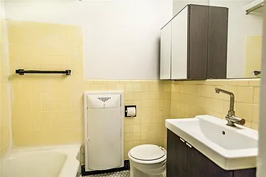 Rented by Century 21 Metropolitan