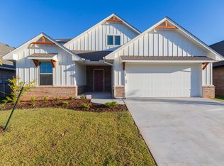 12313 SW 31st St, Yukon, OK 73099