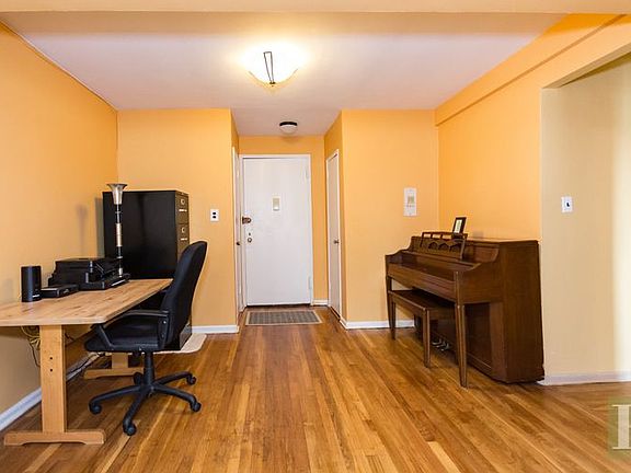 5th image of 3531 Bronxwood Ave APT 4F