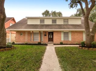 2209 S Rayburn Ct, Pasadena, TX 77502