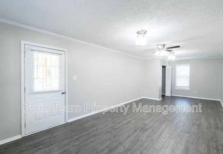 4715 S Lee St — Photo 30