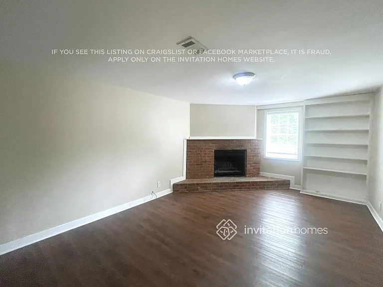 3952 Butterfield Dr NW — Photo 5
