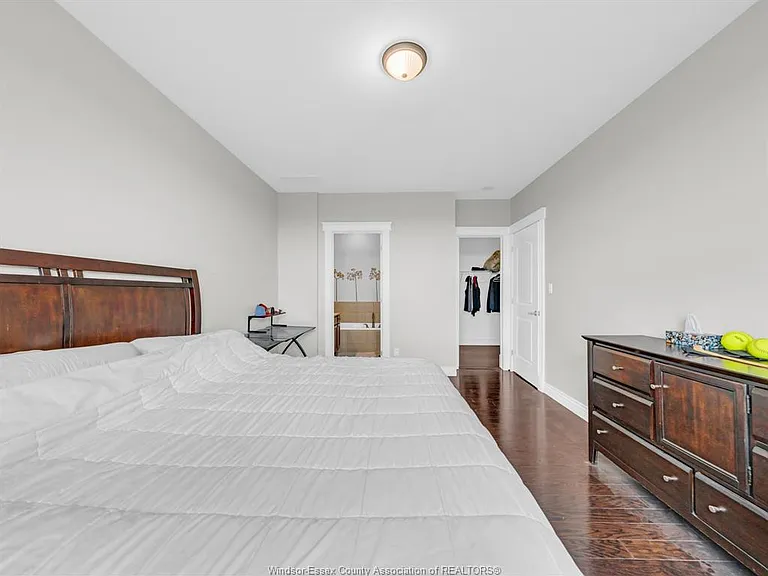 1225 Riverside Dr E #1007 — Photo 20