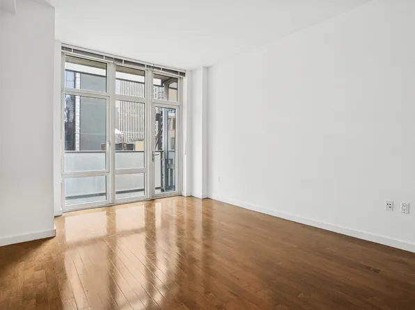 1600 Broadway image 4 of 14