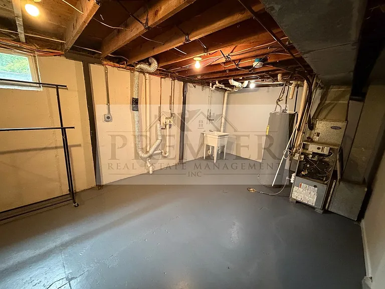 504 Westwood Dr — Photo 22