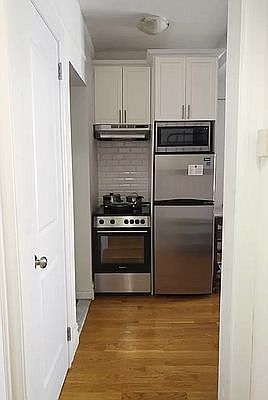 5th image of 205 W 88th St APT 14H
