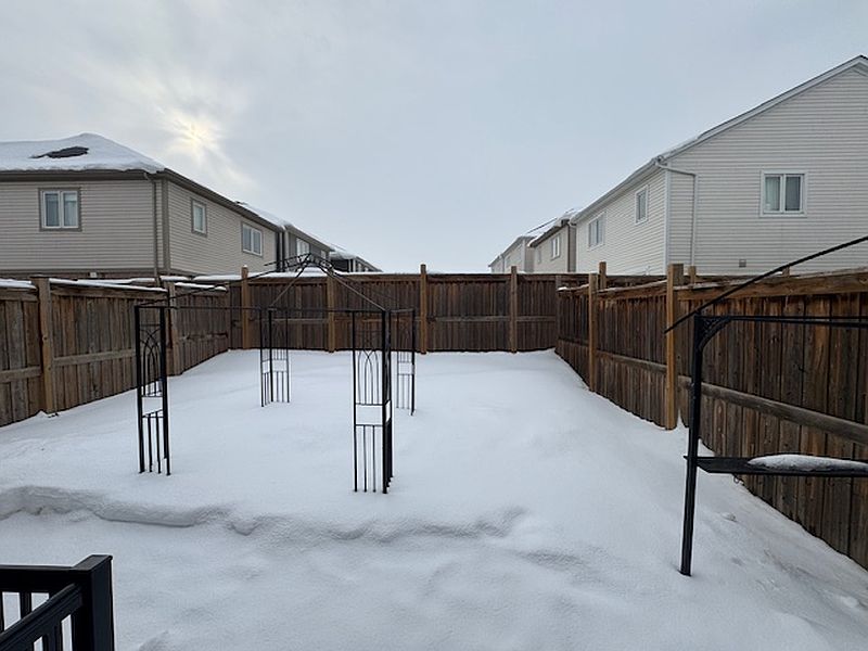 Kitchener Apartment for rent - 3 Bedrooms — photo 23