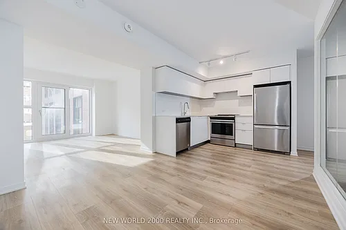 101 Roehampton Ave Photo 1