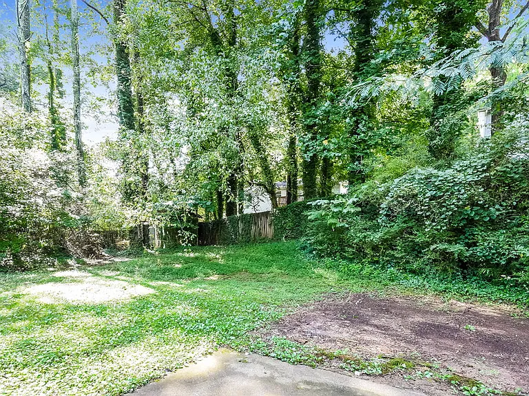 897 Raintree Ct SE — Photo 16