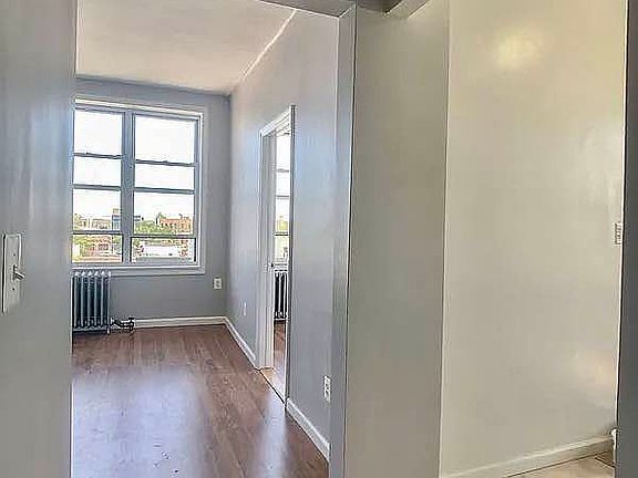4th image of 28-33 37th St #5R