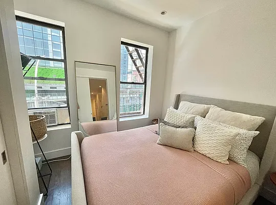 Rented by VRE | media 2