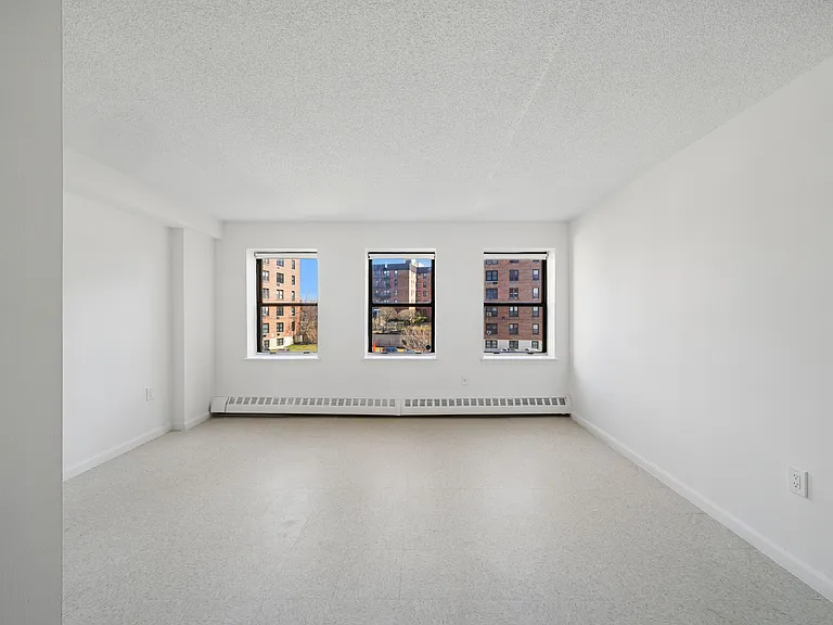 146 Beach 24 St #311 — Photo 1