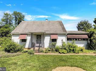 514 Hogestown Rd, Mechanicsburg, PA 17050