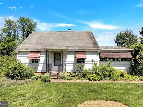 514 Hogestown Rd, Mechanicsburg, PA 17050