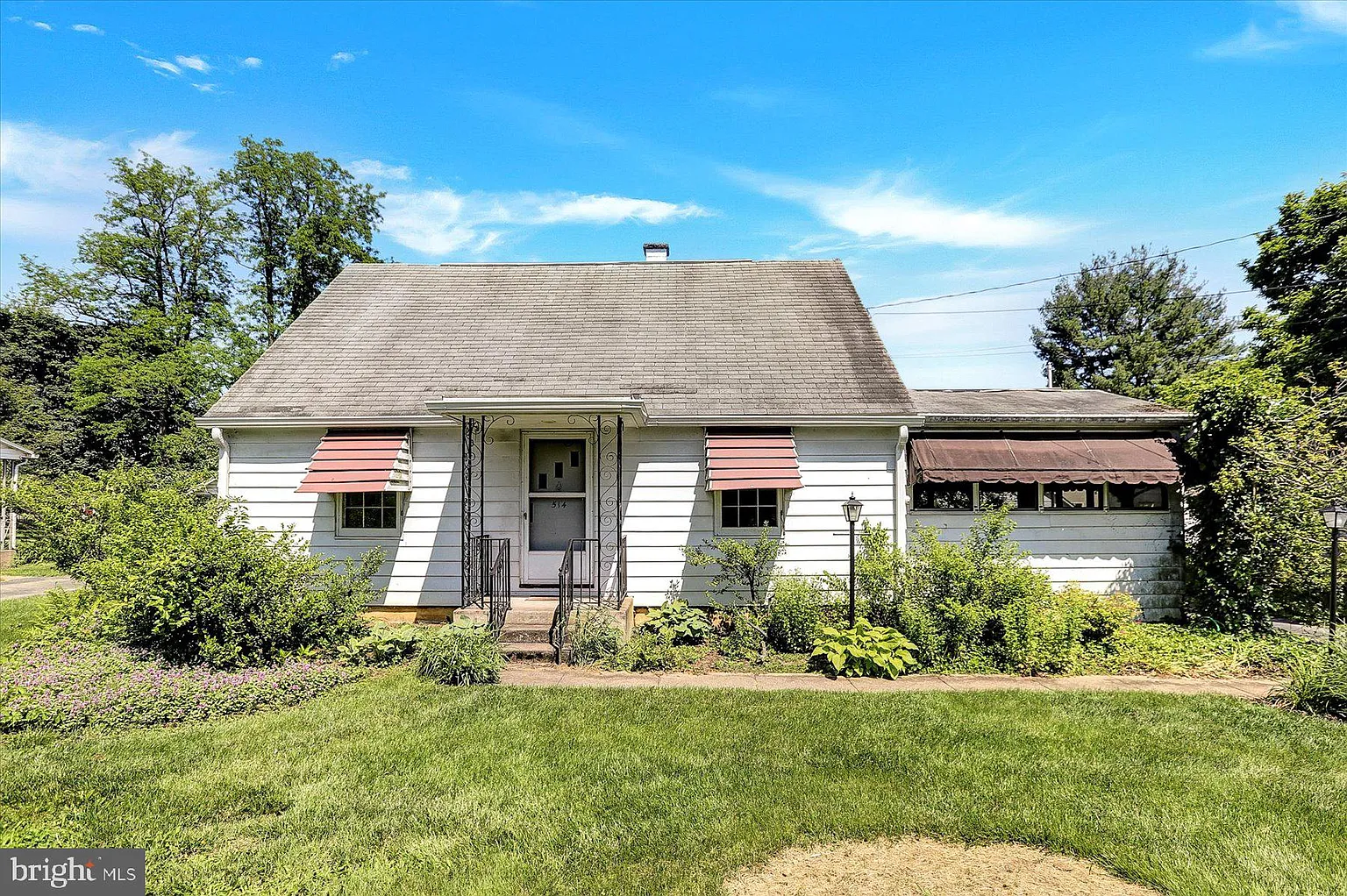 514 Hogestown Rd photo 1