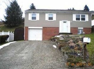 657 Butterfield Dr, Irwin, PA 15642