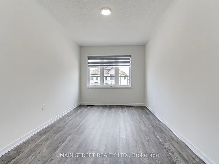 12 Donald Ingram Cres — Photo 30