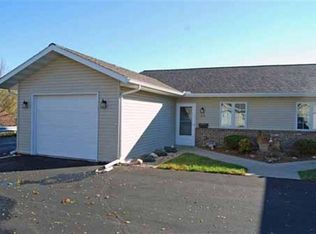 1575 N Dewey Ave, Reedsburg, WI 53959