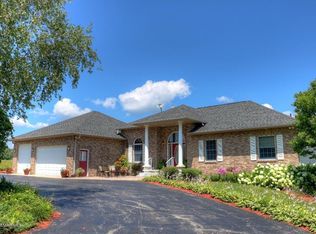 28498 Ridgeview Dr S, Red Wing, MN 55066