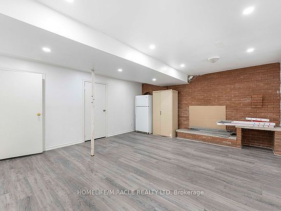 3rd image of 2037 Simcoe St N #Basement