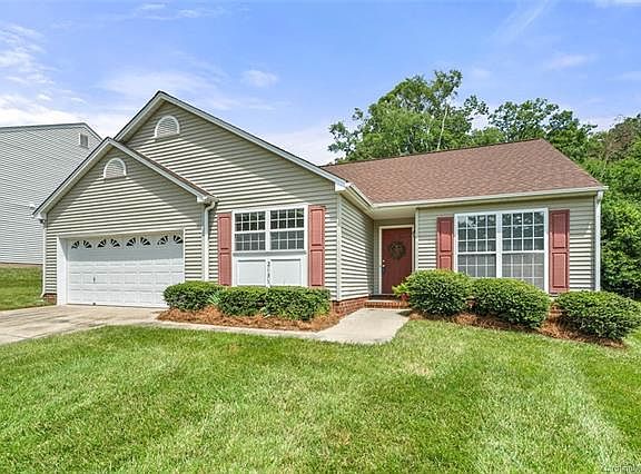 2nd image of 2131 Mallard Green Pl