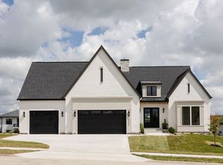 18241 Baxter Cir, Clive, IA 50325