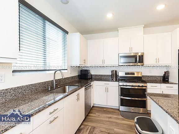 4th image of 5470 Seacliff Pl