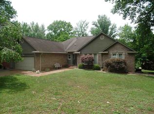 204 Riverbend Ct, Bloomfield, IN 47424