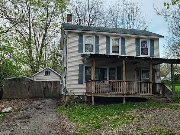 104 Elm St, Clyde, NY 14433