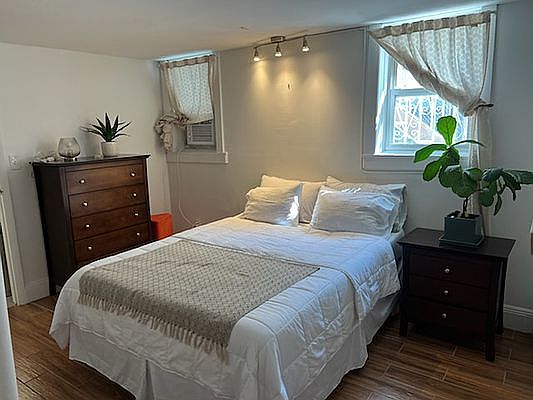 2nd image of 24-12 Crescent St #1