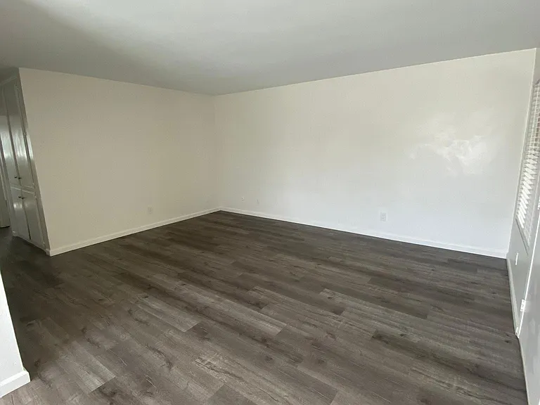 635 Emory St #6 — Photo 9