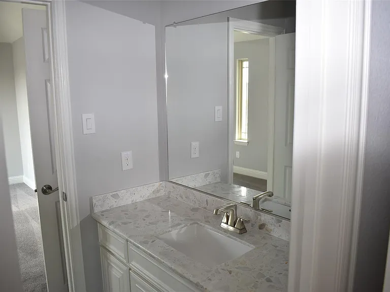 2716 La Jolla Blvd — Photo 26