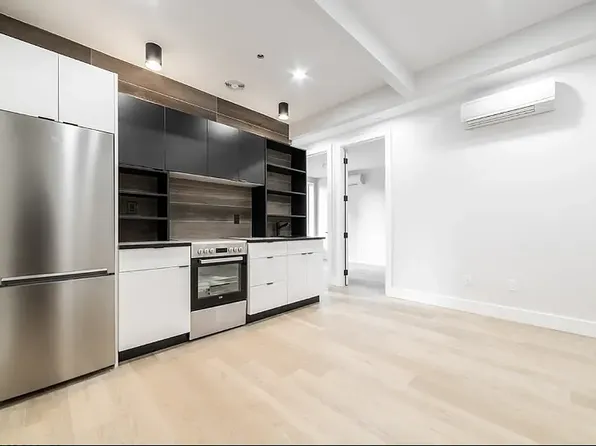 730 Dekalb Avenue image 1 of 10