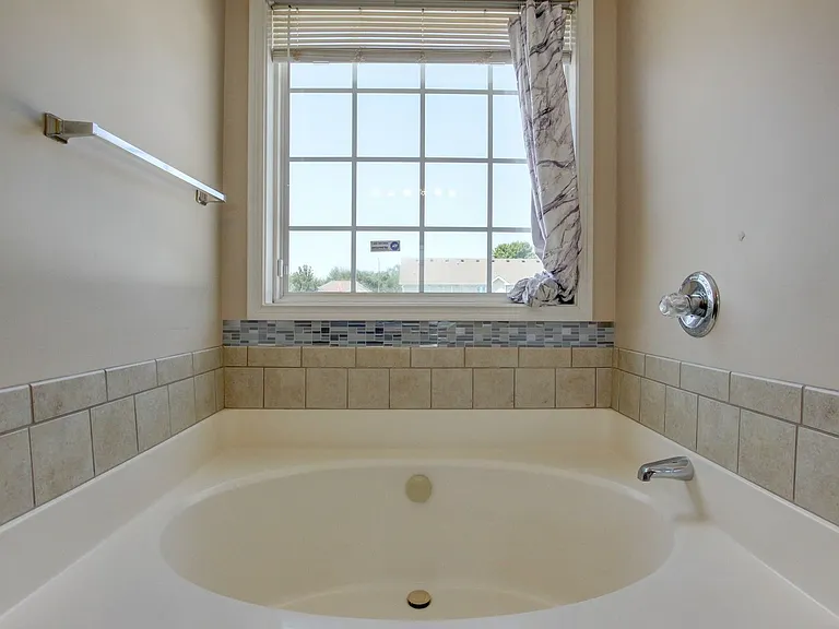 3660 S Naples Ct — Photo 11