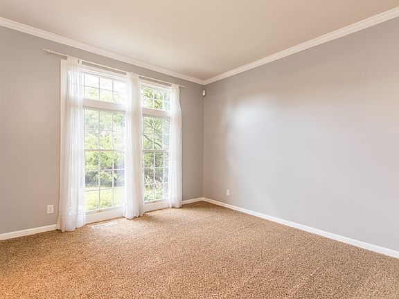 3rd image of 5004 W Newcastle Dr