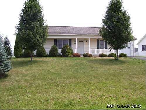 1st image of 40 Foxhall Ln