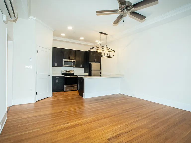 4 E Church St #302 — Photo 5