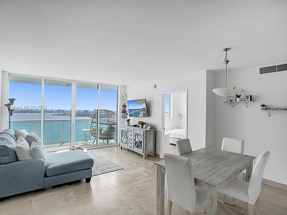 4th image of 1800 N Bayshore Dr APT 3803