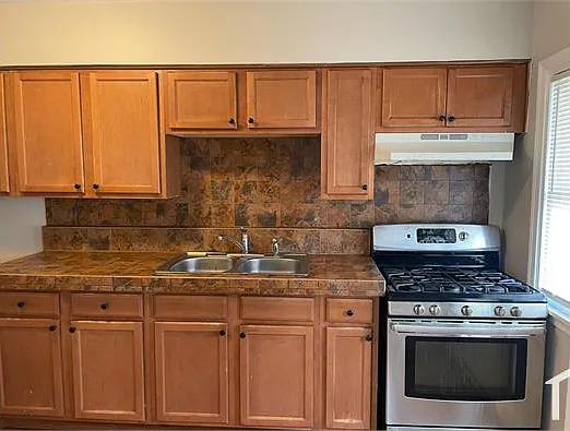 2 bed, $1,500 — Photo 3