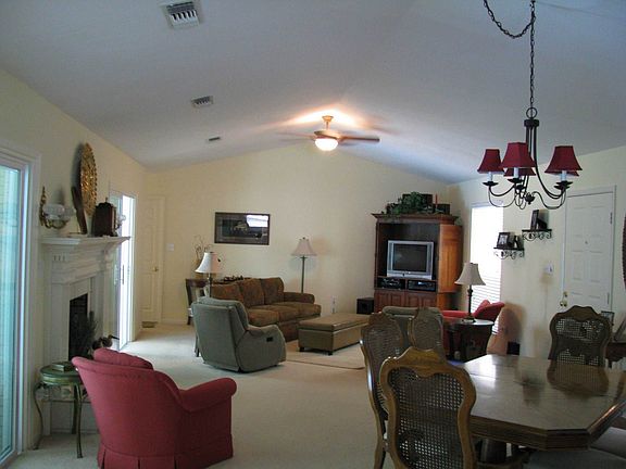 Open living / dinning
