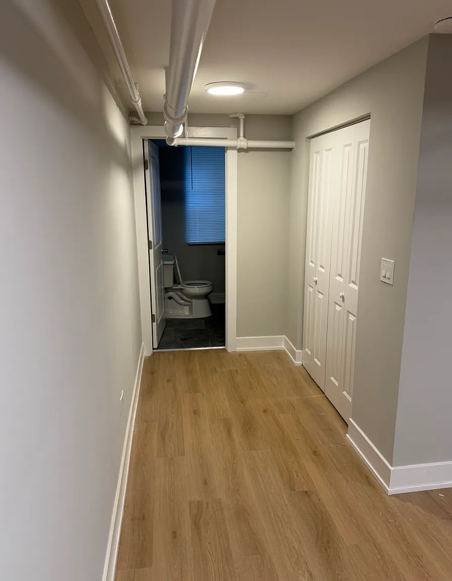 Studio, 320 sqft, $1,300 — Photo 4