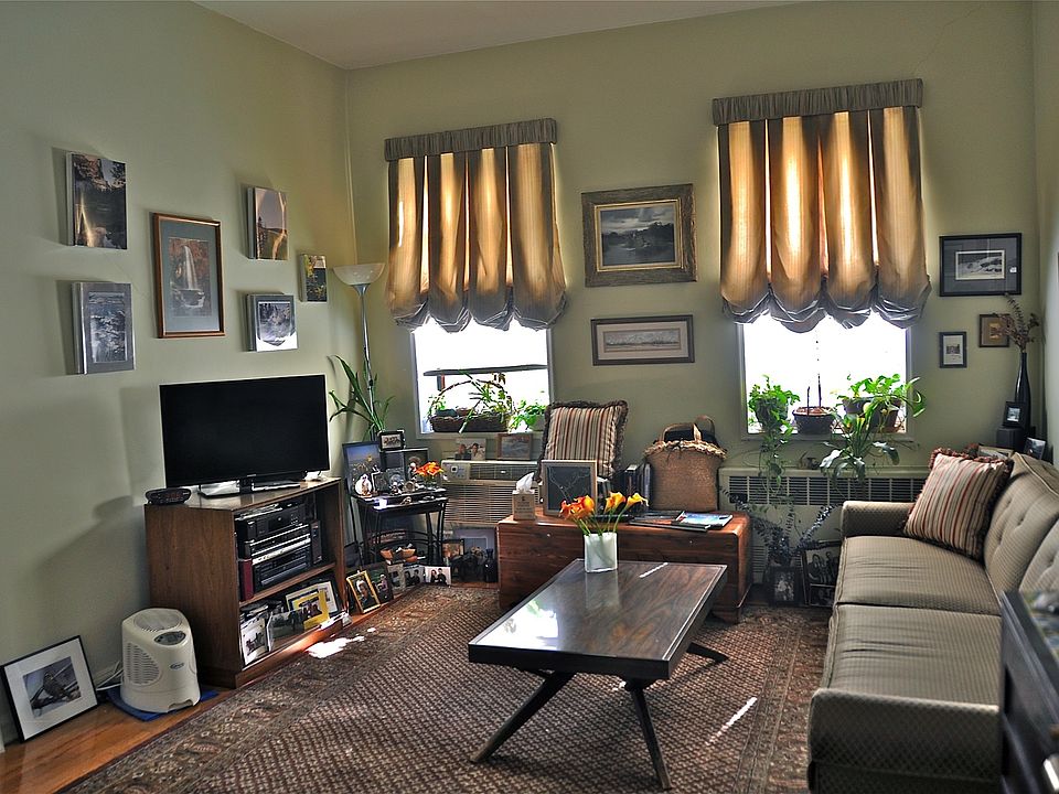 2nd image of 435 E 85th St APT 4B