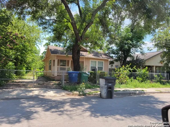 1334 Clower, San Antonio, TX 78201