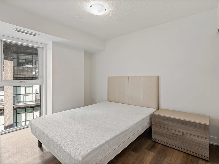 70 George Butchart Dr — Photo 11