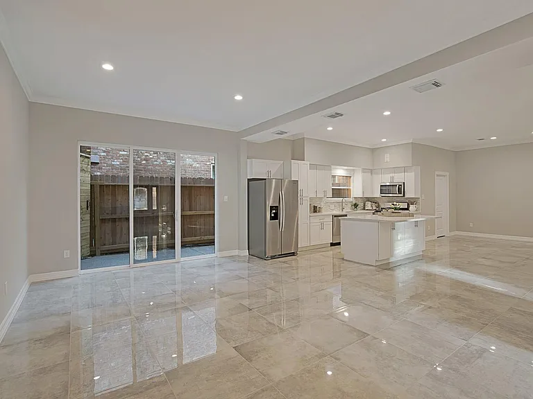 15070 Kimberley Ct — Photo 40
