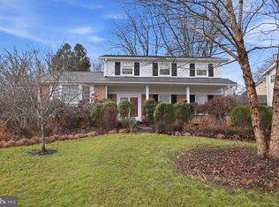 11708 Rosalinda Dr, Potomac, MD 20854