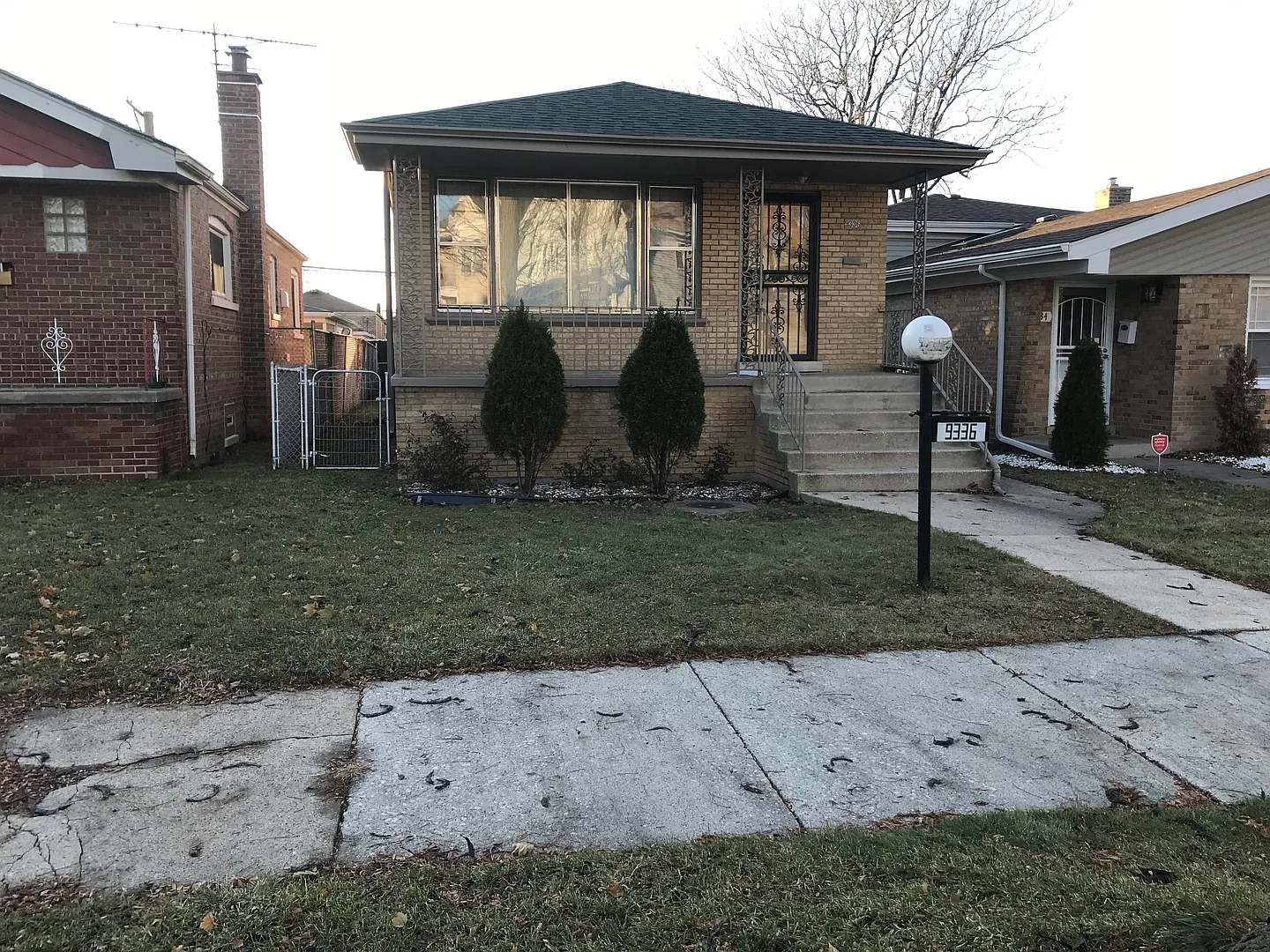 9336 S Saint Lawrence Ave photo 1
