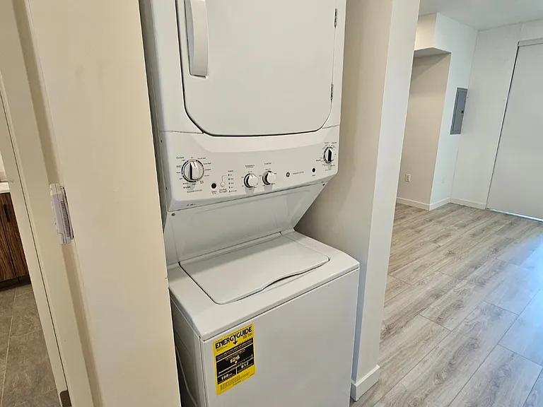 Washer /Dryer in every unit