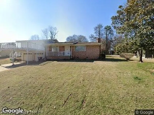 207 S 11th St, Ozark, AR 72949